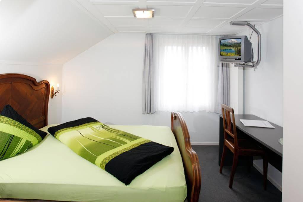 Hotel Krone Attinghausen Exteriör bild