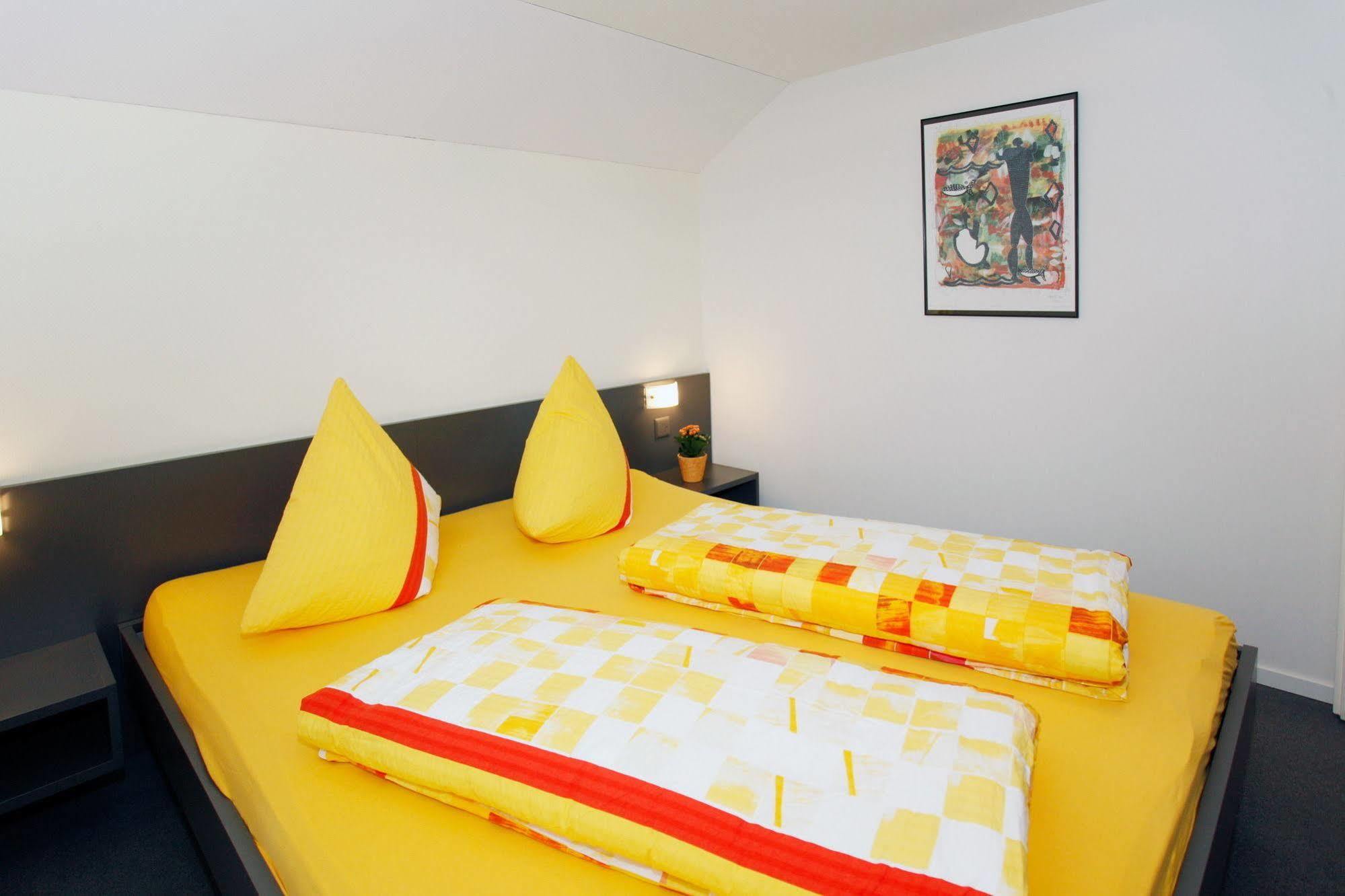 Hotel Krone Attinghausen Exteriör bild